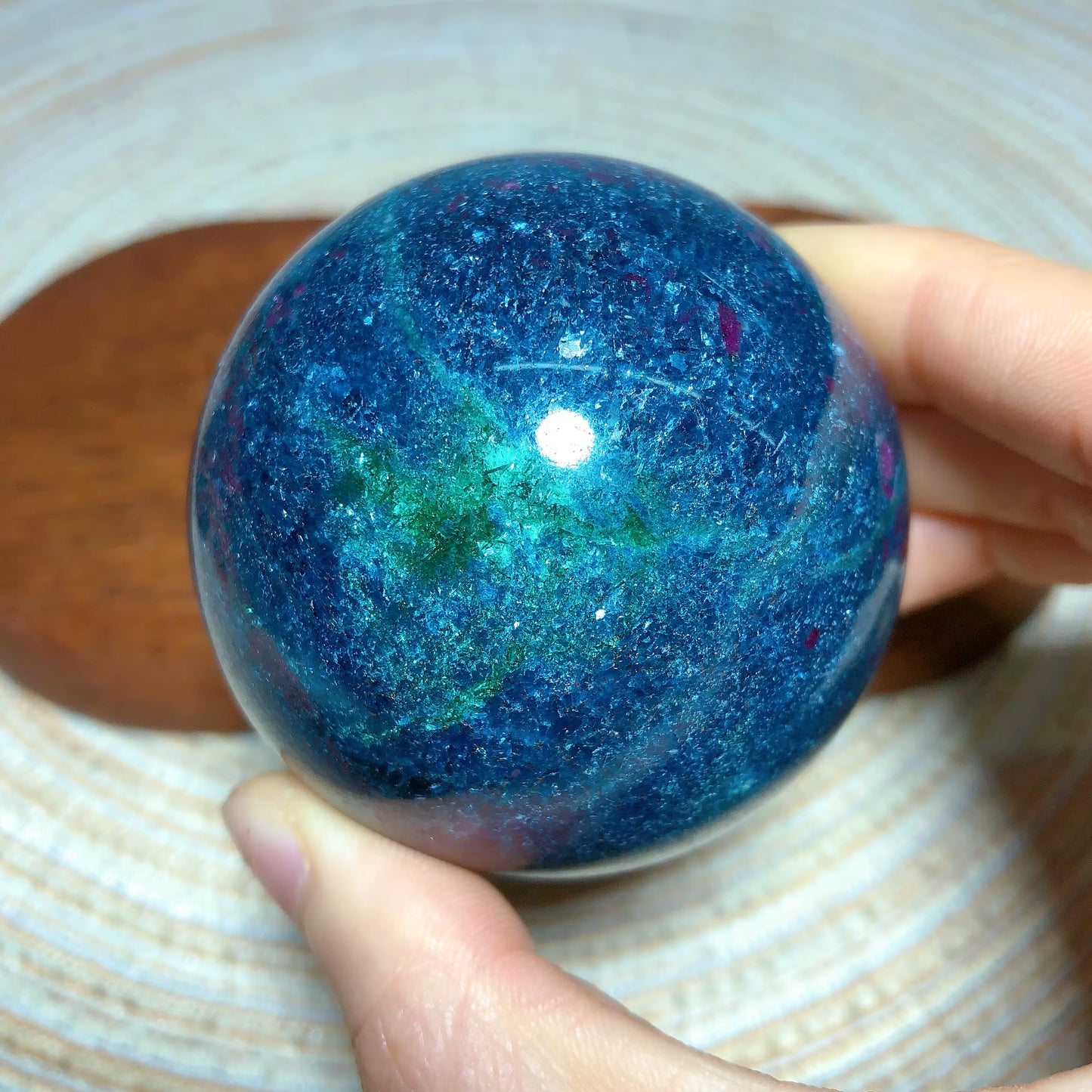 Natural Crystal Ruby Kyanite Malachite Fluorescence UV Sphere Painting Gemstones Mineral Energy Home Decorations Room Decor Gift