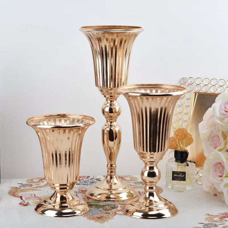 4Pcs Shiny Gold Iron Plinths Pillar Cake Holder Metal Frame Backdrops Wedding Centerpiece Flower Stand Home Crafts Rack Decor